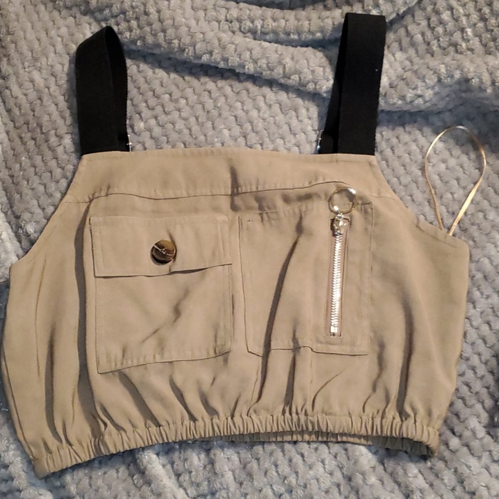 Crop top